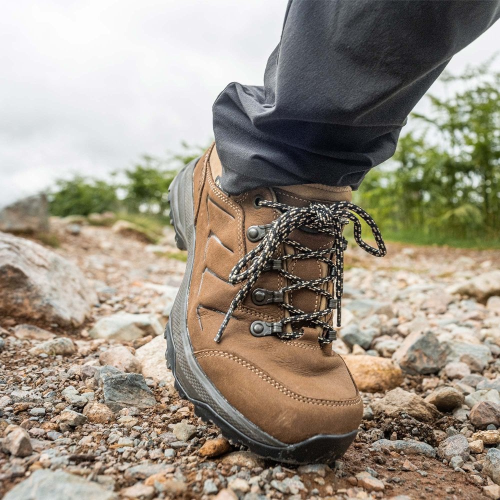 Cyrus 2 GTX di SCARPA: un modello iconico per i grandi camminatori!